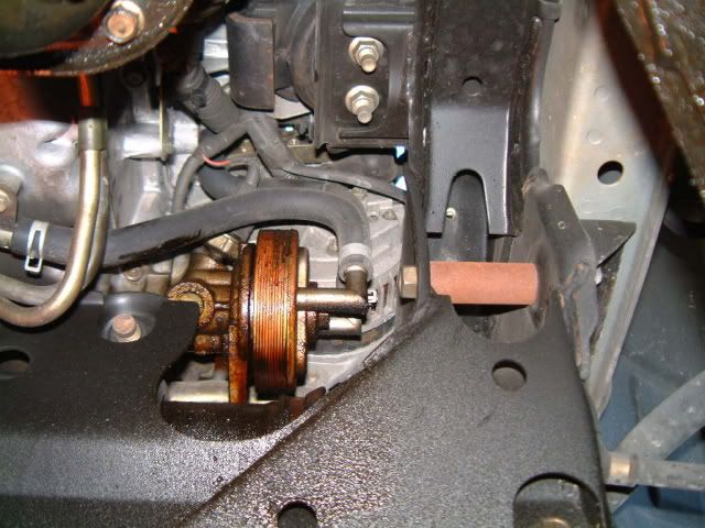 2002 Nissan xterra engine leaking oil #1