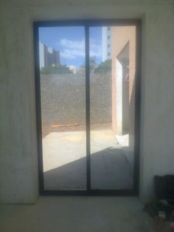 Ventanas Panorámicas, Puertas De Baño (aluminio - Vidrios) - Bs. 100,00