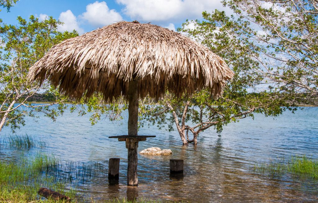 laguna-ojos-mayas-tour