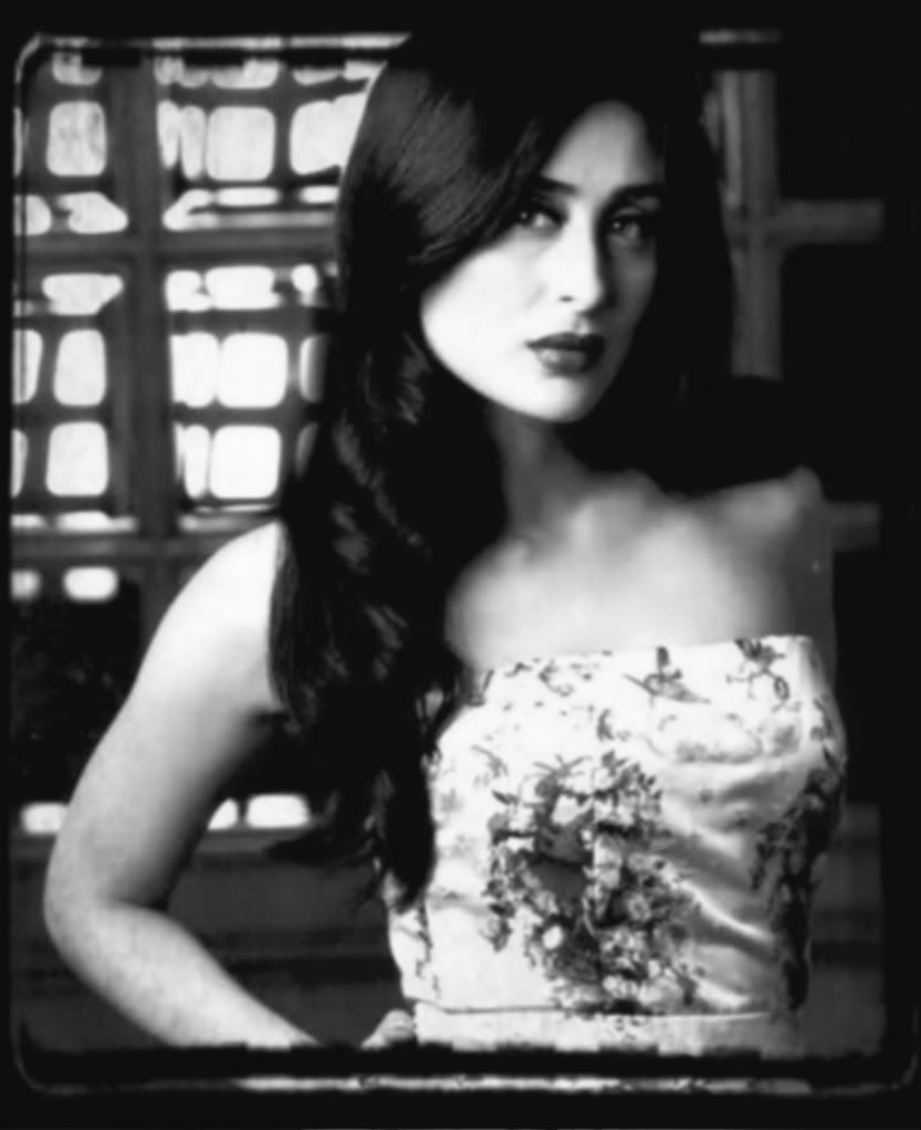 Hot Kareena Kapoor Black and White HD