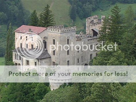 i358.photobucket.com/albums/oo24/jonta3/schloss_weissenstein_bearbeitet.5273591_zps2kemwiil.jpg