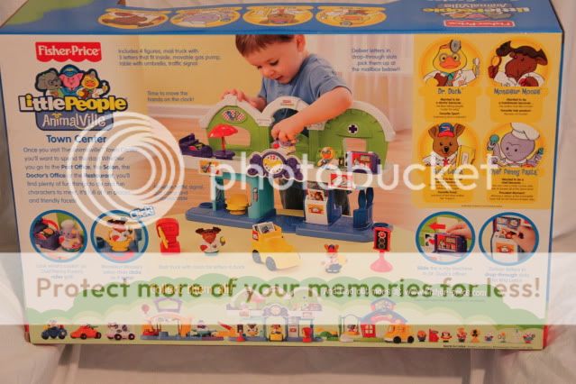 FISHER PRICE LITTLE PEOPLE ANIMALVILLE TOWN CENTER PLAYSET NEW