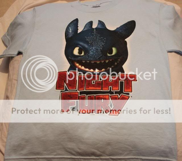 HOW TO TRAIN YOUR DRAGON NIGHT FURY BOYS SHIRT MED 8  